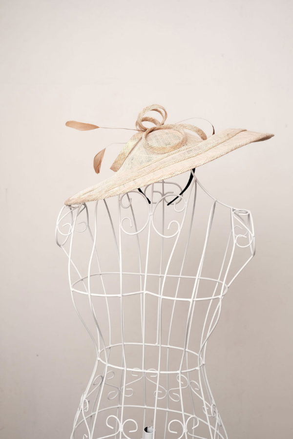 Champagne Whirl - Image 11