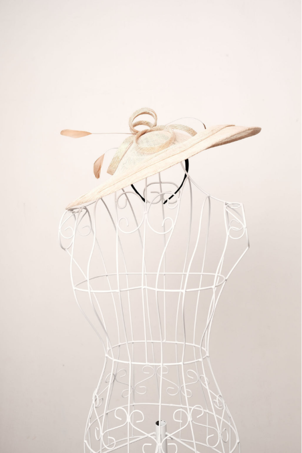 Champagne Whirl - Image 10