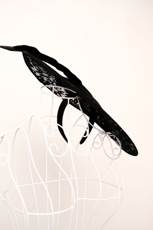 Lace Reverie - Image 4