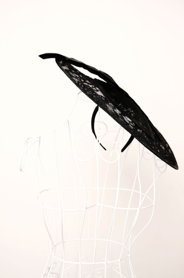 Lace Reverie - Image 5